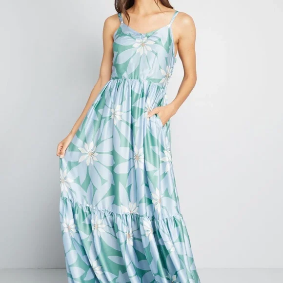 green emerald velvet dress Malvern Maxi Dress Green